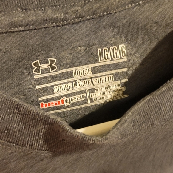 Under Armour Men's Charcoal Short Sleeve Tee - Picture 3 of 4